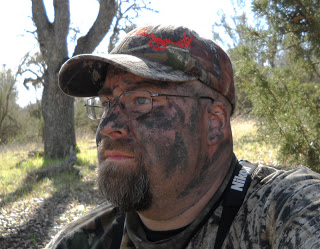 Why Camo Face Paint Is Better Than a Face Mask - Carbomask Hunting